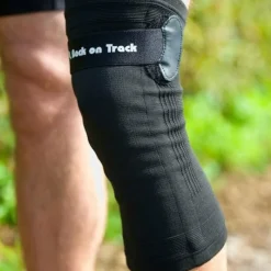 Confort Et Soutien*Back On Track - Genouillère avec scratch Noir