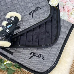 Best Eden by - Tapis de selle Pied-de-poule noir Tapis Cso/ Mixtes|Tapis De Selle