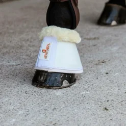 - Cloches chevaux cuir et mouton Blanc Concours Complet D'Equitation