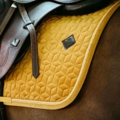 Tapis De Selle|Tapis Cso/ Mixtes*Kentucky Horsewear - Tapis de selle Velvet Jumping Moutarde Jaune
