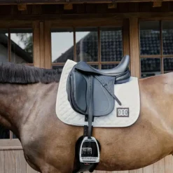 Tapis De Dressage|Tapis De Selle*Kentucky Horsewear - Tapis de dressage Diamond Competition 2 numéros Blanc