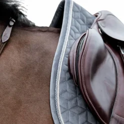 Online - Tapis de selle Basic Velvet jumping Tapis Cso/ Mixtes|Tapis De Selle