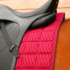 Dressage|Tapis De Selle*LeMieux - Tapis de dressage Carbon Mesh Air Mulberry Bordeaux