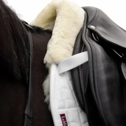 Tapis De Selle Poneys|Tapis Cso/ Mixtes*LeMieux - Tapis de selle Square Mixte Merino + / naturel Blanc
